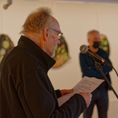 Piet Vos opent de tentoonstelling